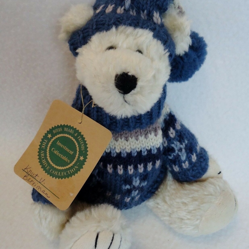 Boyd's Bears Knut V. Berriman Sweater Tags Retired